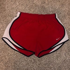Red nike women’s 3” dry tempo core running shorts
